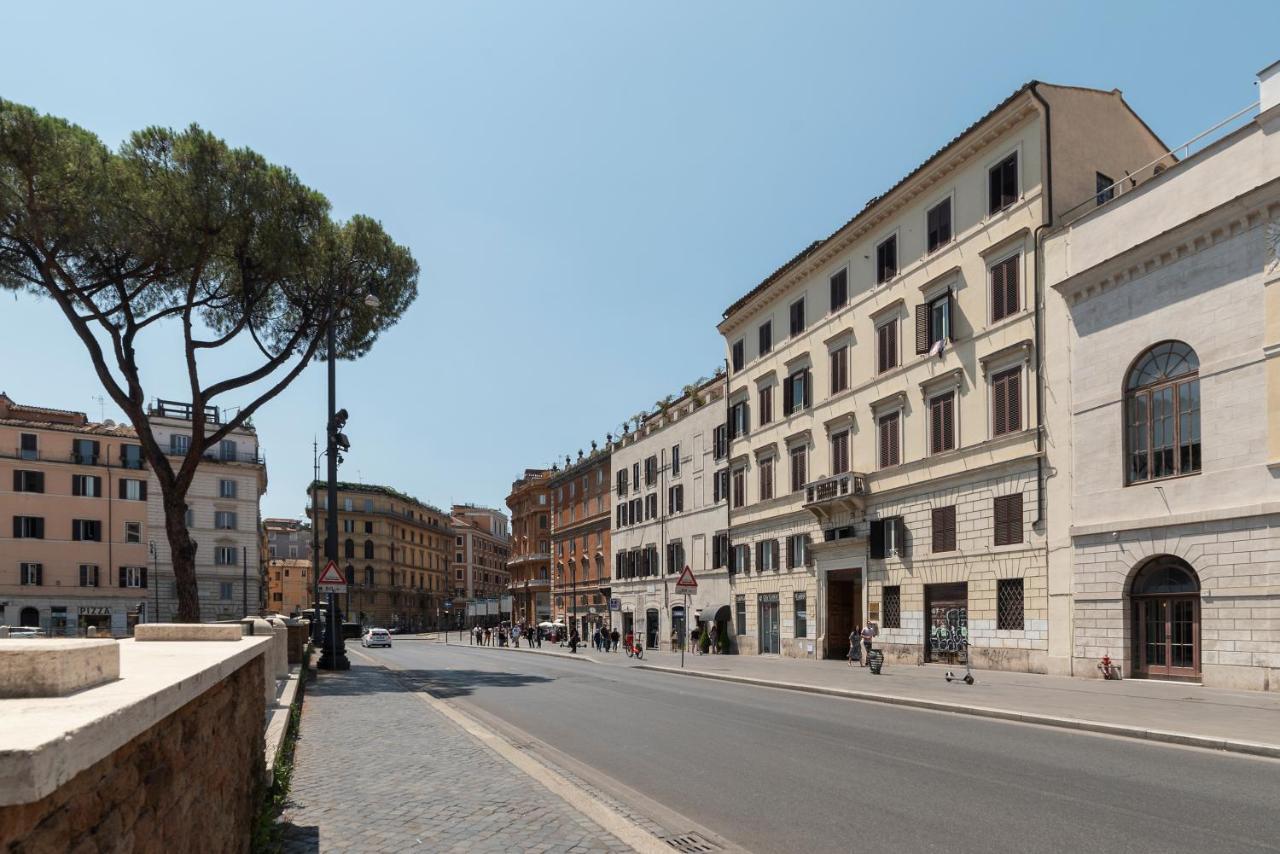 Guesthost - Largo Di Torre Argentina Apartment — Photos 1